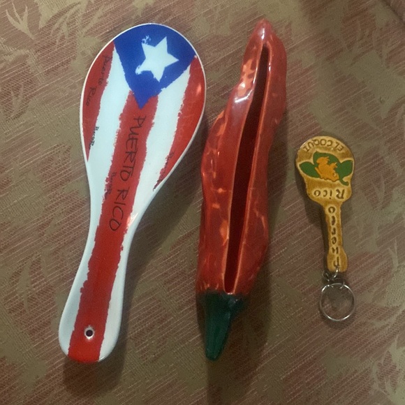 Gold tone Sterling 925🇺🇸ring 7stone Sz9+Puerto🇵🇷Rico 3-piece set+4.5”maracas set - Picture 6 of 17